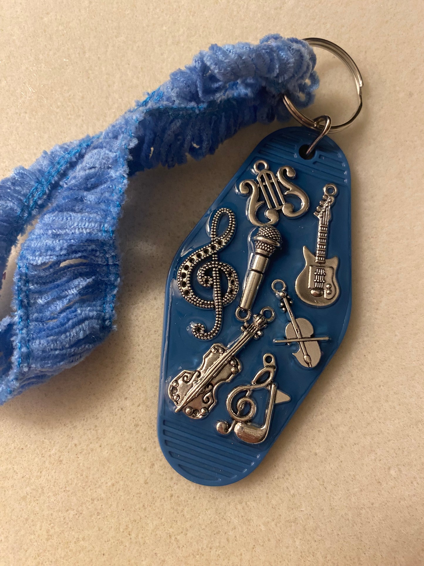 Key Chain - Retro Style MUSIC THEMED