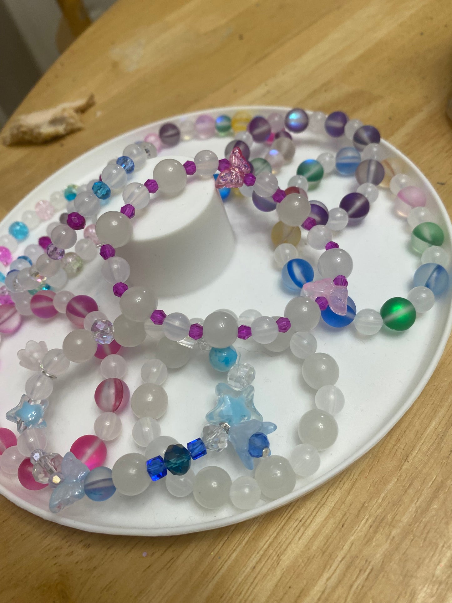 Color changing beaded bracelet