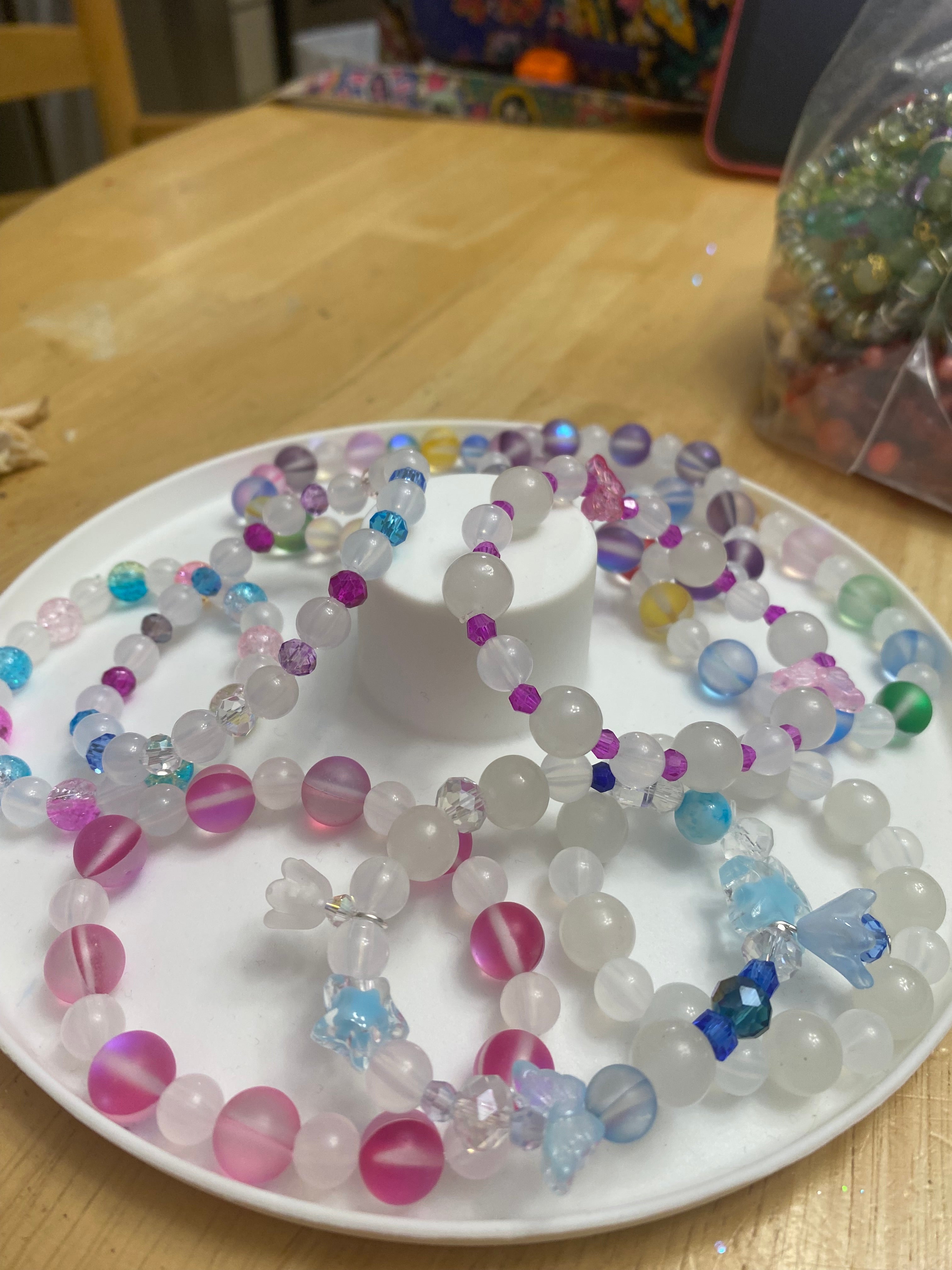 Color changing beaded bracelet