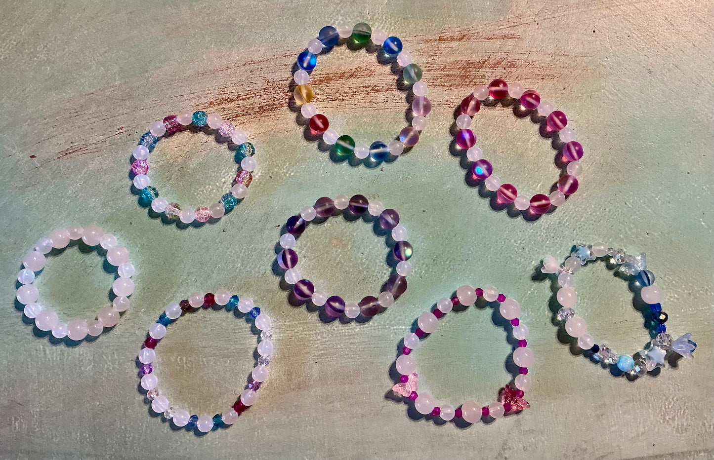 Color changing beaded bracelet